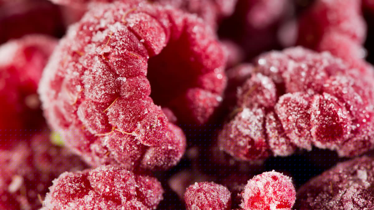 Auch Aldi und Netto rufen Tiefkühlbeeren zurück