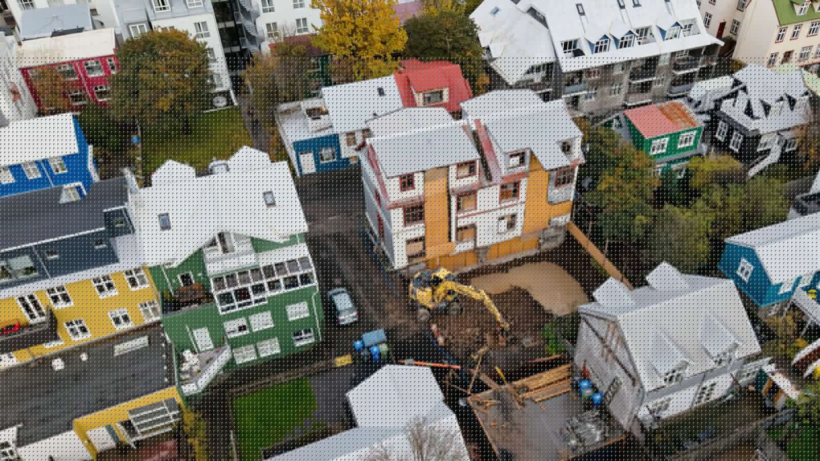 „Al­gjör­lega al­veg út í hött“