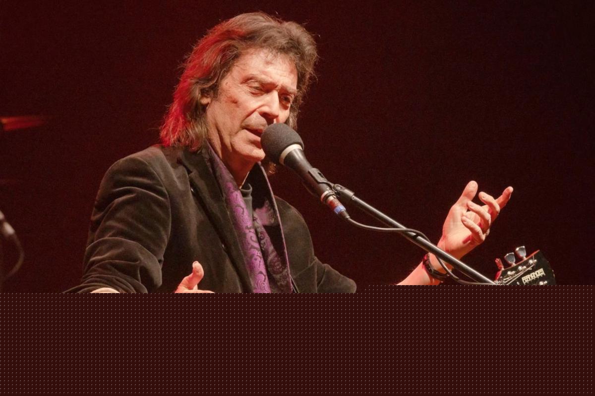 Steve Hackett Says He's Open to a Genesis Reunion