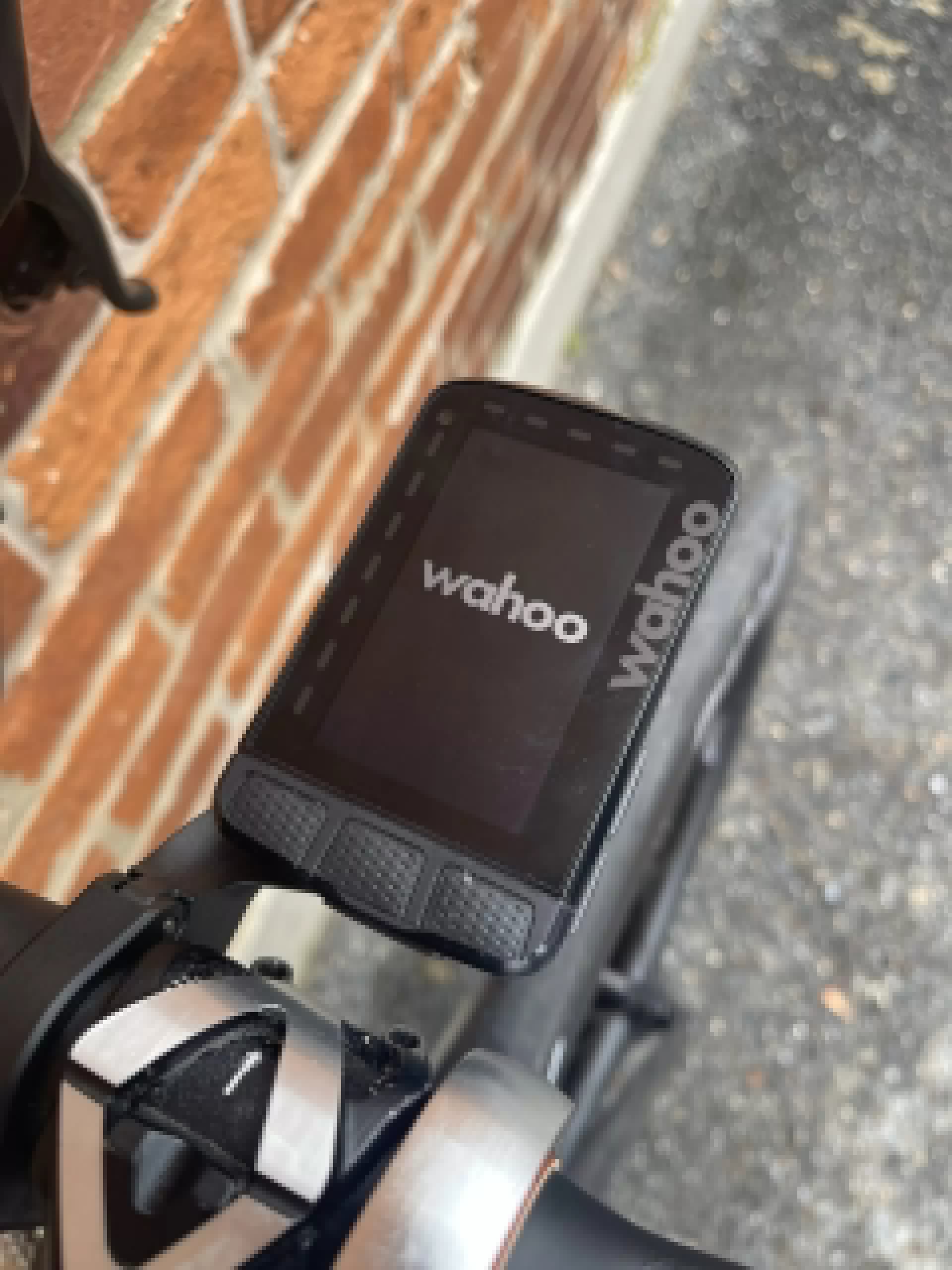 Comment on Wahoo ROAM V2 – The BOLT’s Big Brother by Wahoo ELEMNT ROAM, BOLT, and RIVAL - Ride, Run, Swim, and Track It All - Bike World News