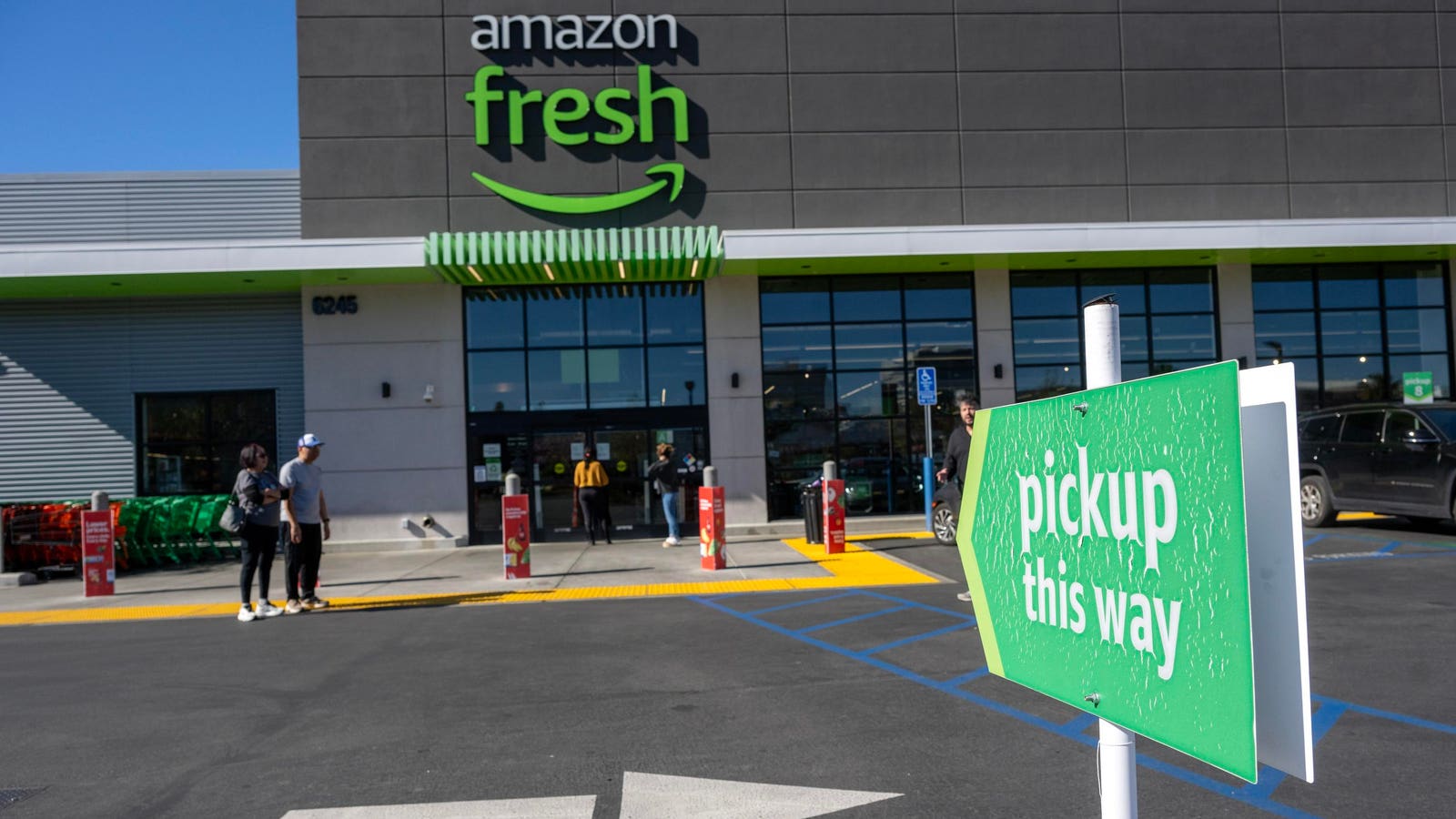 Amazon Shifts Grocery Focus To Online And Whole Foods As It Closes All Fresh And Go Stores