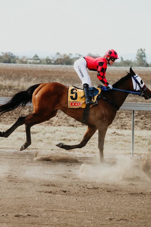 Kiptanui claims glory in Taroom Cup