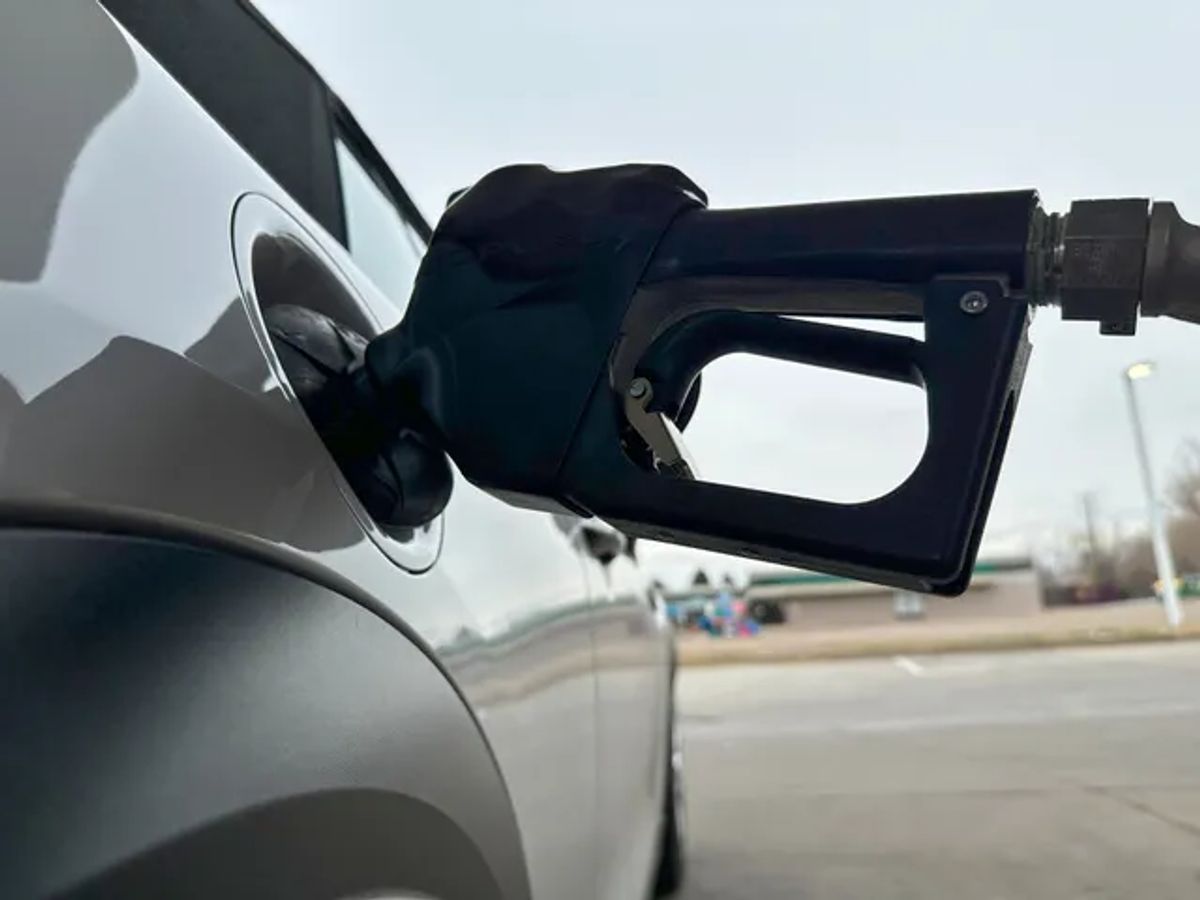 Average Missouri gas prices rose 4 cents a gallon in last week