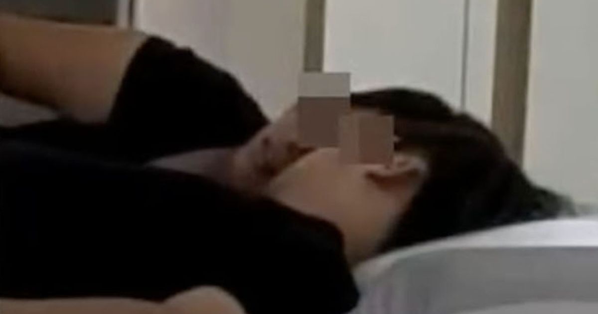Couple caught in 'intimate act' on an IKEA showroom bed. No word if it was hardwood (possible nsfw content on page) [Giggity]
