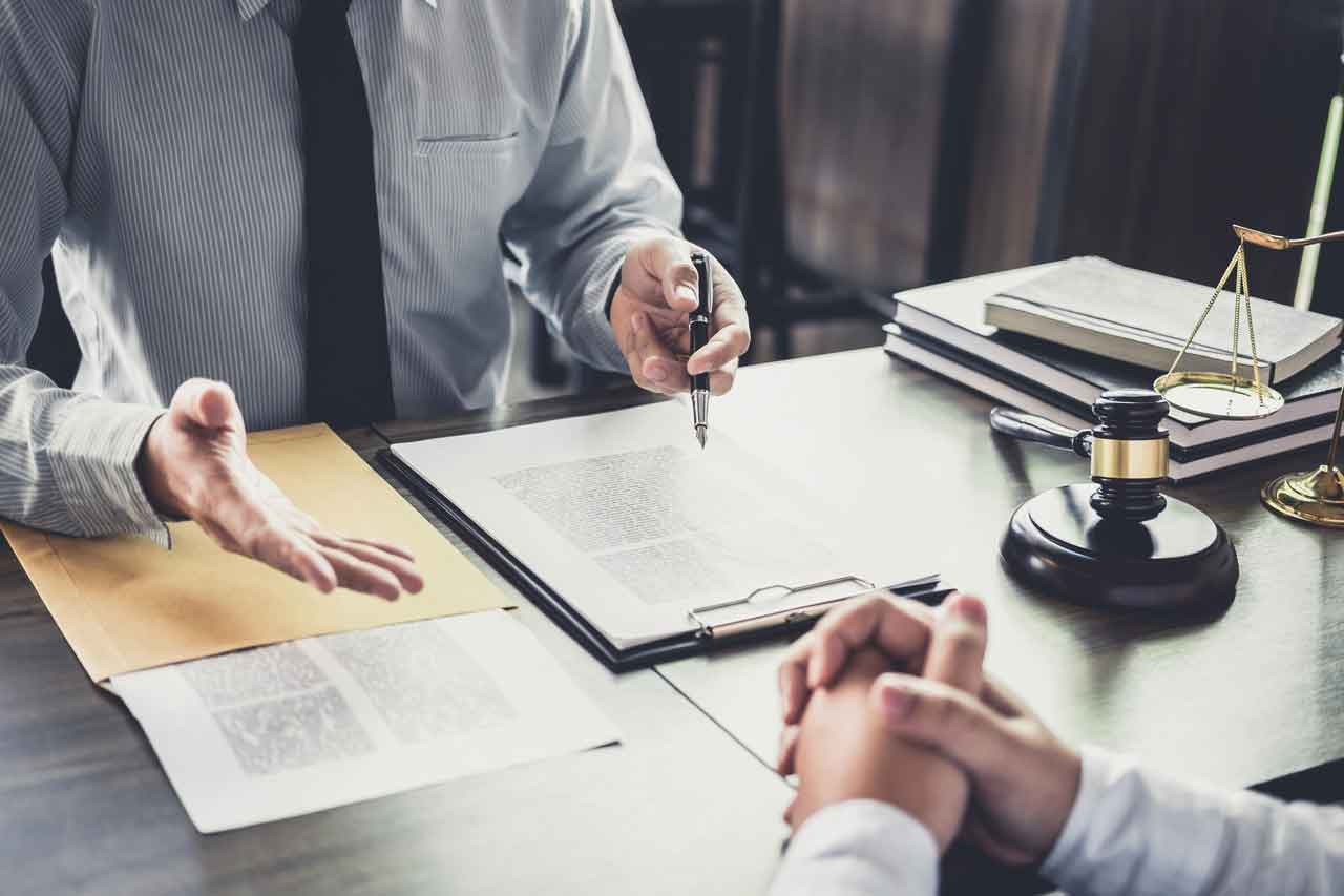 Divorce Without a Courtroom: How Mediation Actually Works in Ontario