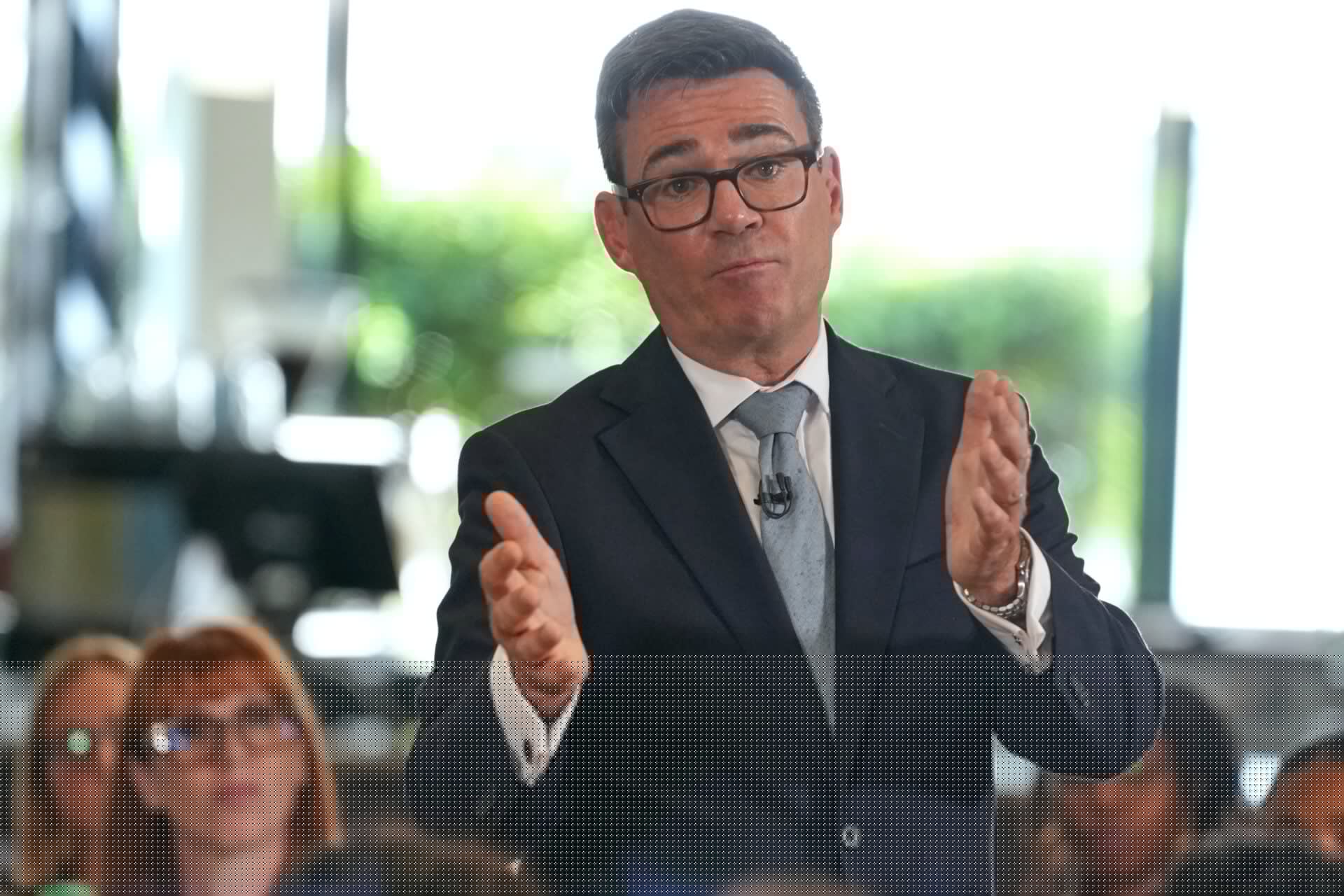 Andy Burnham applies Everton right-back pressure amid Alistair Johnston links