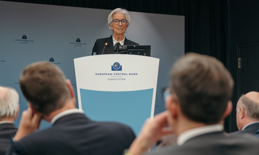Șefa BCE cere reguli mai stricte pentru fondurile de investiții pentru a evita noi crize financiare