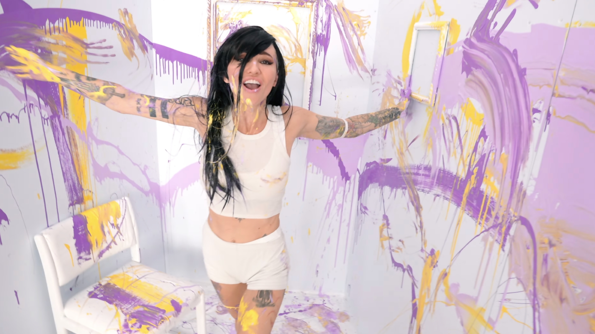 Lights Shares Celebratory New Track ‘COME GET YOUR GIRL’