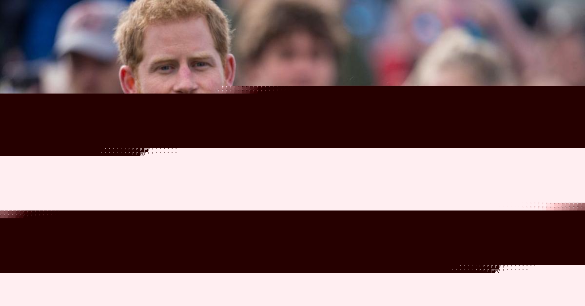 EXCLUSIVE: Palace Wary as Prince Harry and Meghan Markle 'Want Return to Royal Duties'