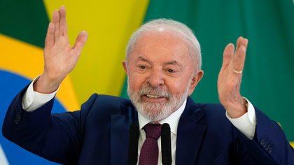 BRAZILSKI PREDSEDNIK IDE NA OPERACIJU Lula da Silva jutros podvrgnut preoperativnim testovima