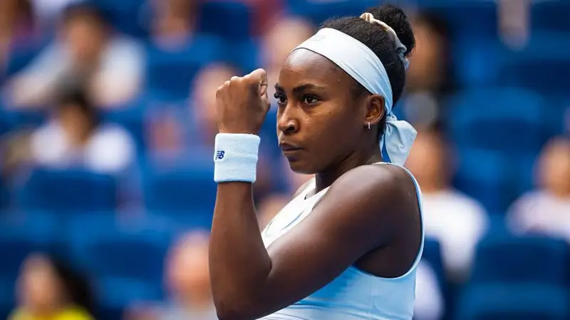 Defending champion Gauff into China Open last four
