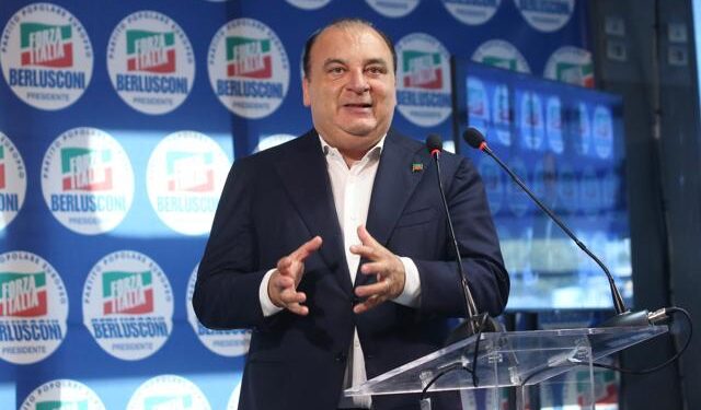 Forza Italia ufficializza i candidati per le Regionali in provincia di Salerno: tutti i nomi