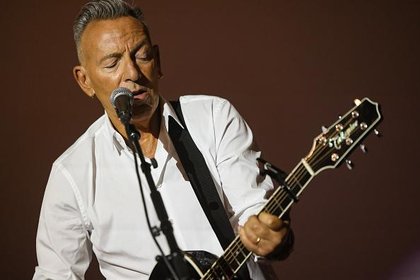 Springsteen releases Minneapolis protest song