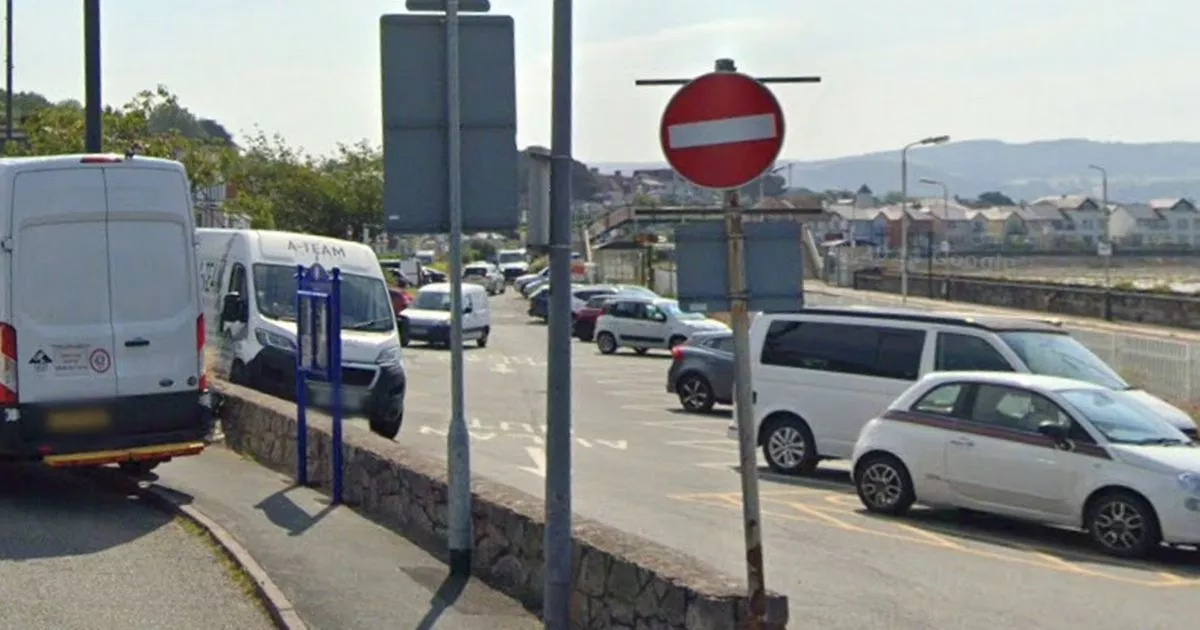 Cheeky car park 'rat run' as drivers tried to beat 'nightmare' roadworks in Conwy village