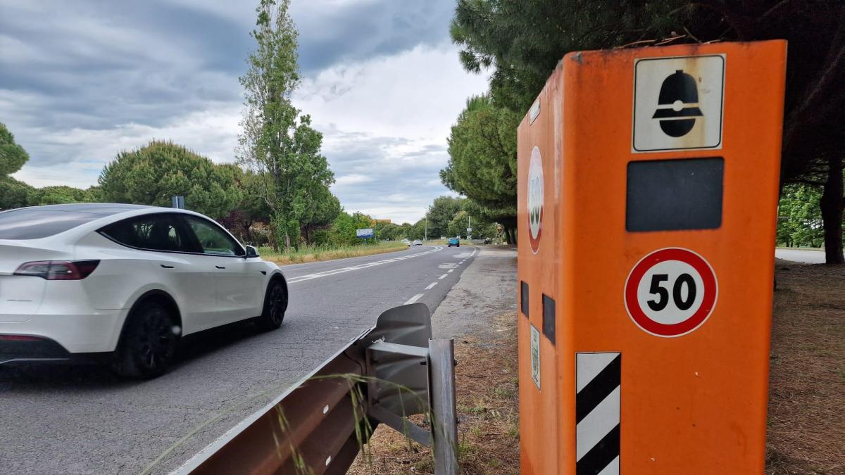 Autovelox, ora è caos: “Multe nulle se i dispositivi non sono omologati”