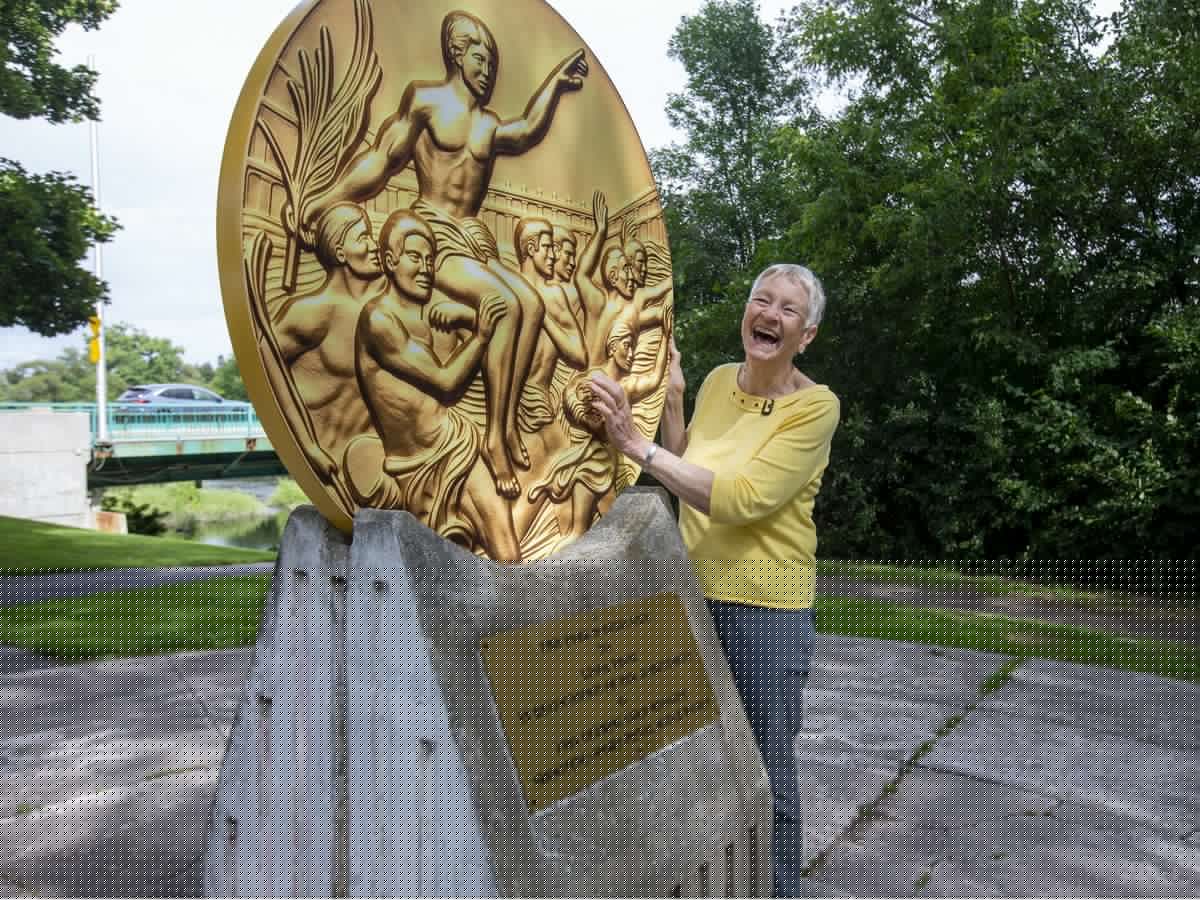News of the day: City restores shine to long-neglected Olympic gold; Bring your appetite to the Kanata Night Market; No update on opening of O-Train east extension