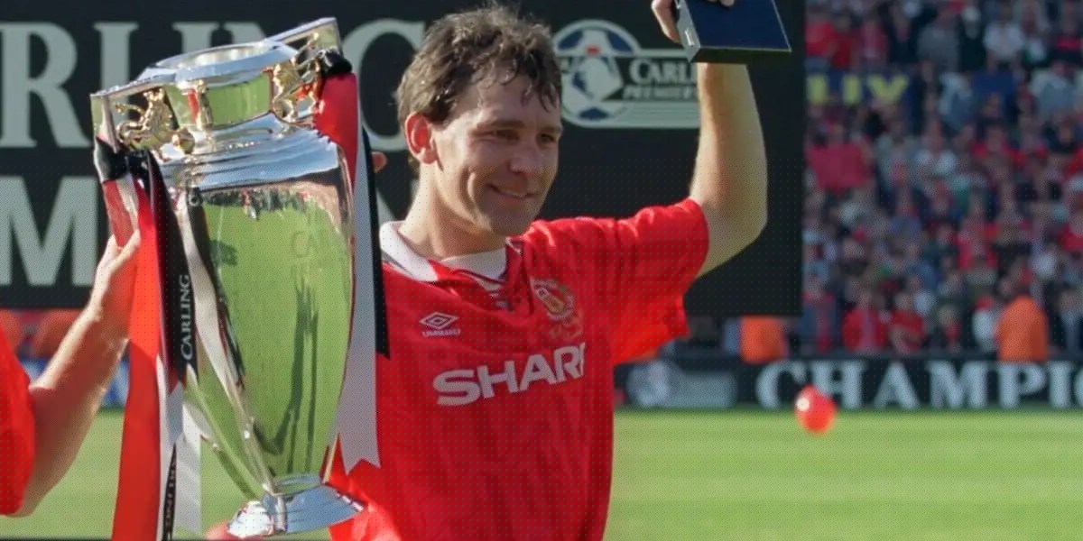 United Idols: Bryan Robson — Captain Marvel, The Warrior Who Defined Manchester United