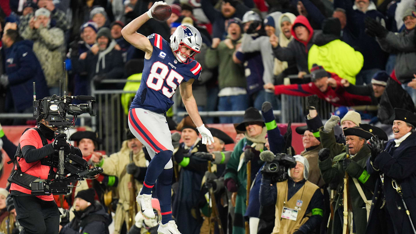 Hunter Henry Super Bowl LX Fantasy Football Stats, Playoff History, Projections