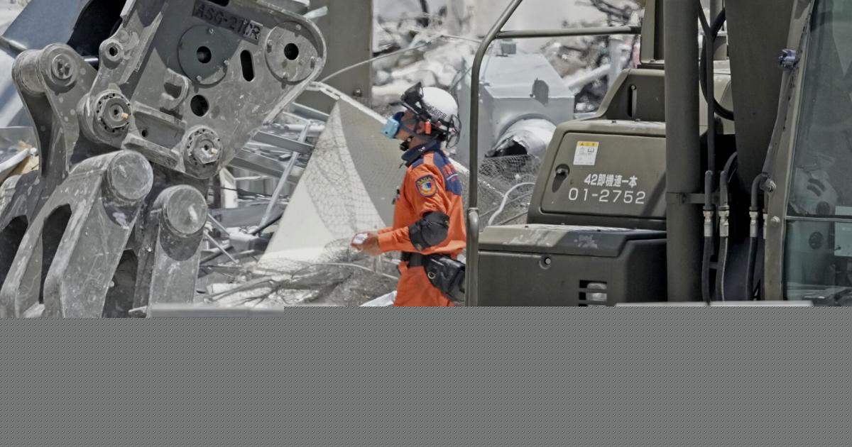 Japan ends rescue operation at a mall that collapsed after a strong quake