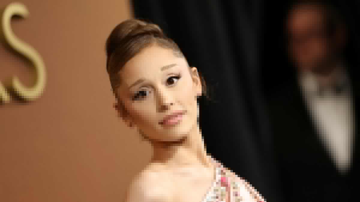 Ariana Grande Umumkan Rehat dari Dunia Hiburan, Usai Penampilannya Jadi Bulan-bulanan Publik