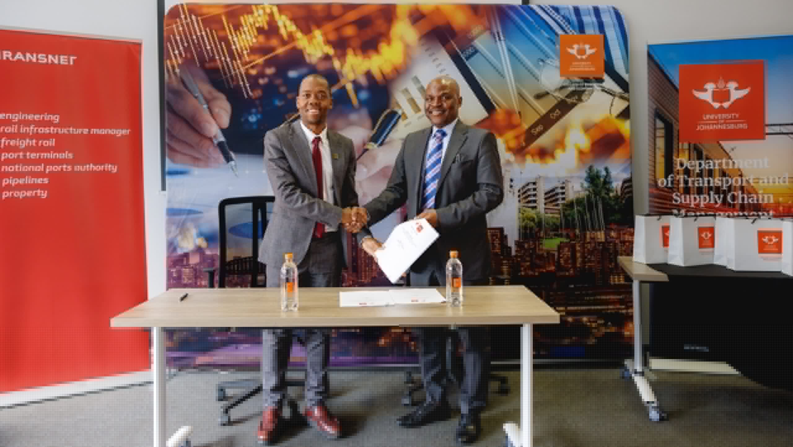 Transnet and UJ strengthen ties with MoU
