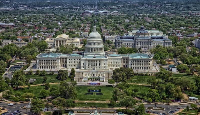 USA: Rząd dalej nie działa, paraliż potrwa. Decyzja Senatu