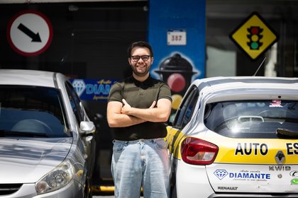 'Morte da baliza' e carros automáticos dividem autoescolas e candidatos após mudança no exame prático da CNH em SP
