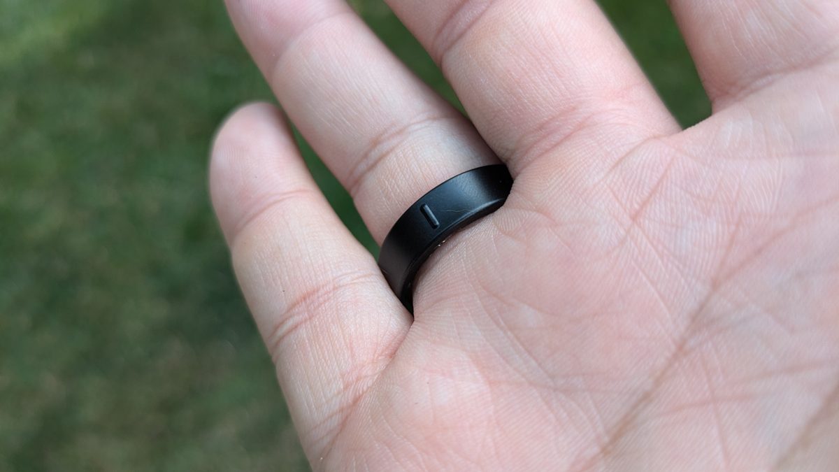 This YouTuber's Smart Ring Battery Swelled and Got Stuck on Their Finger