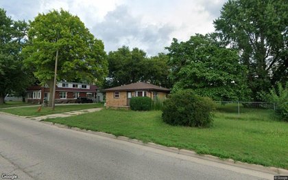 Single-family home sells in La Salle for $142,500