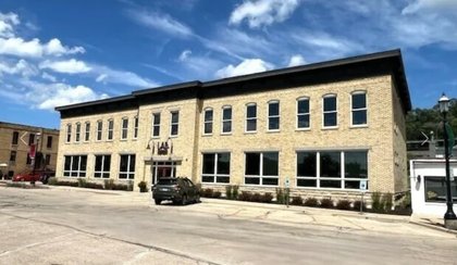 Office building sells for $1.5M in East Dundee; $1.25M restaurant space for sale in West Dundee