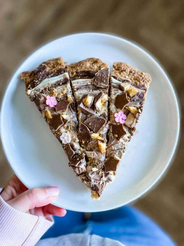 Delicious Choco Burst Chocolate Pizza Recipe