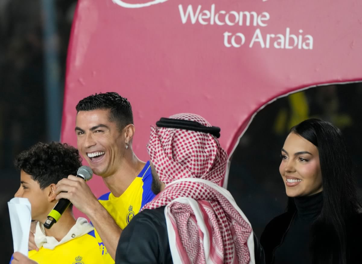 Cristiano Ronaldo le deja algo claro a Georgina Rodríguez tras las críticas sobre su cuerpo: “Es normal que te envidien”