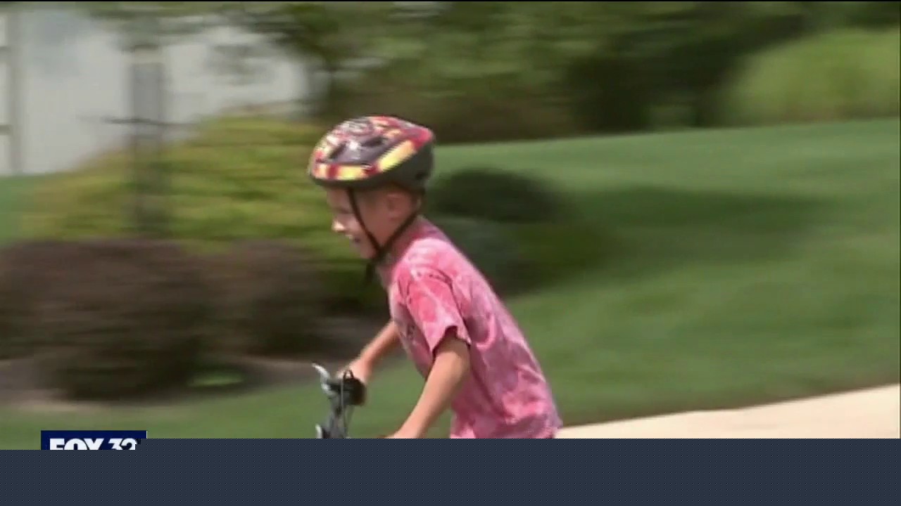 Over 20 "bike bus" systems organized in Chicago to get kids to school