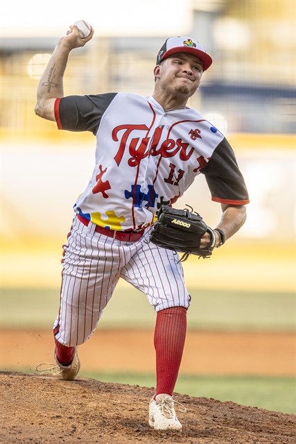 Former SH standout helps lead Knockouts to victory