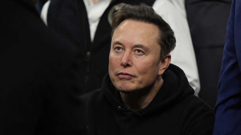 Elon Musk’s 20% Stake In Tesla (NASDAQ: TSLA) Worth $200 Billion Raises Key Questions For Shareholders