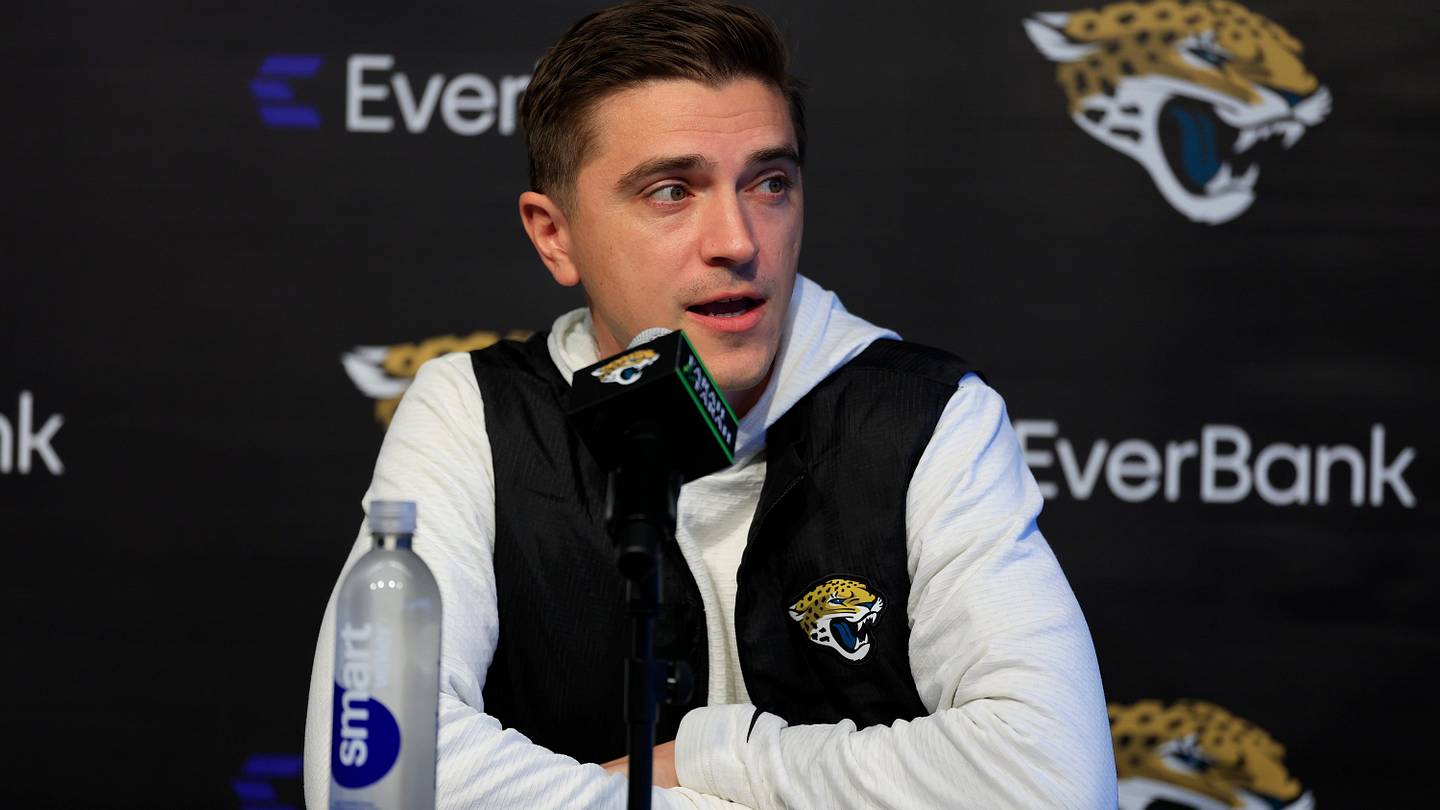 Jacksonville Jaguars' questionable offseason has Titans fans dreaming big