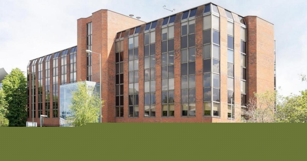 Plans to convert office building into flats