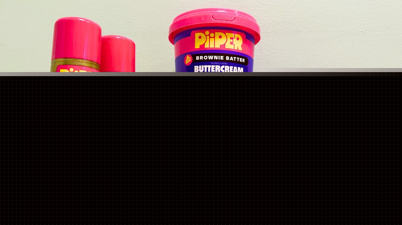 Review: PiiPER Hero Brings Glitter And Sparkles To Buttercream, But Does It Shine?