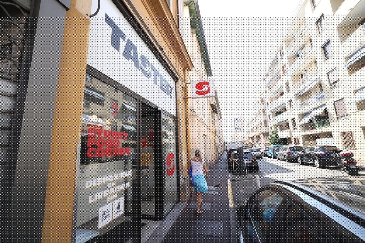 Agression au couteau, menaces de représailles, attroupements de livreurs… Dans ce quartier situé près d’Antibes, les commerçants poussent un cri de détresse