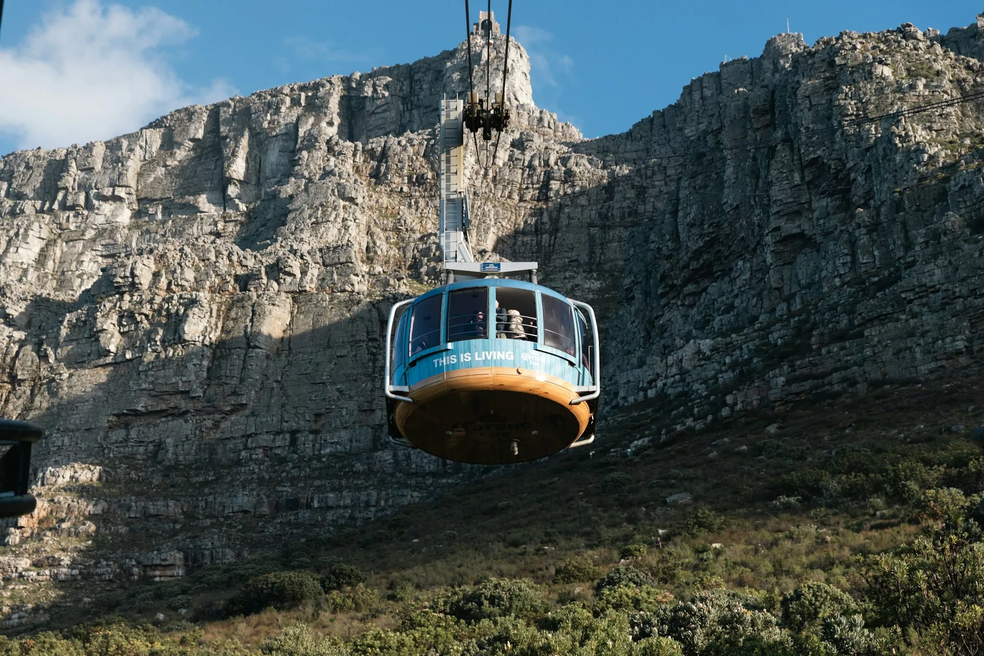 South Africa hits 10,5 million visitors – Table Mountain Cableway calls for momentum