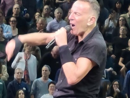 Bruce Springsteen Wrote an Anti-Trump Song about Minneapolis on Saturday, Now It’s Number 1 on iTunes
