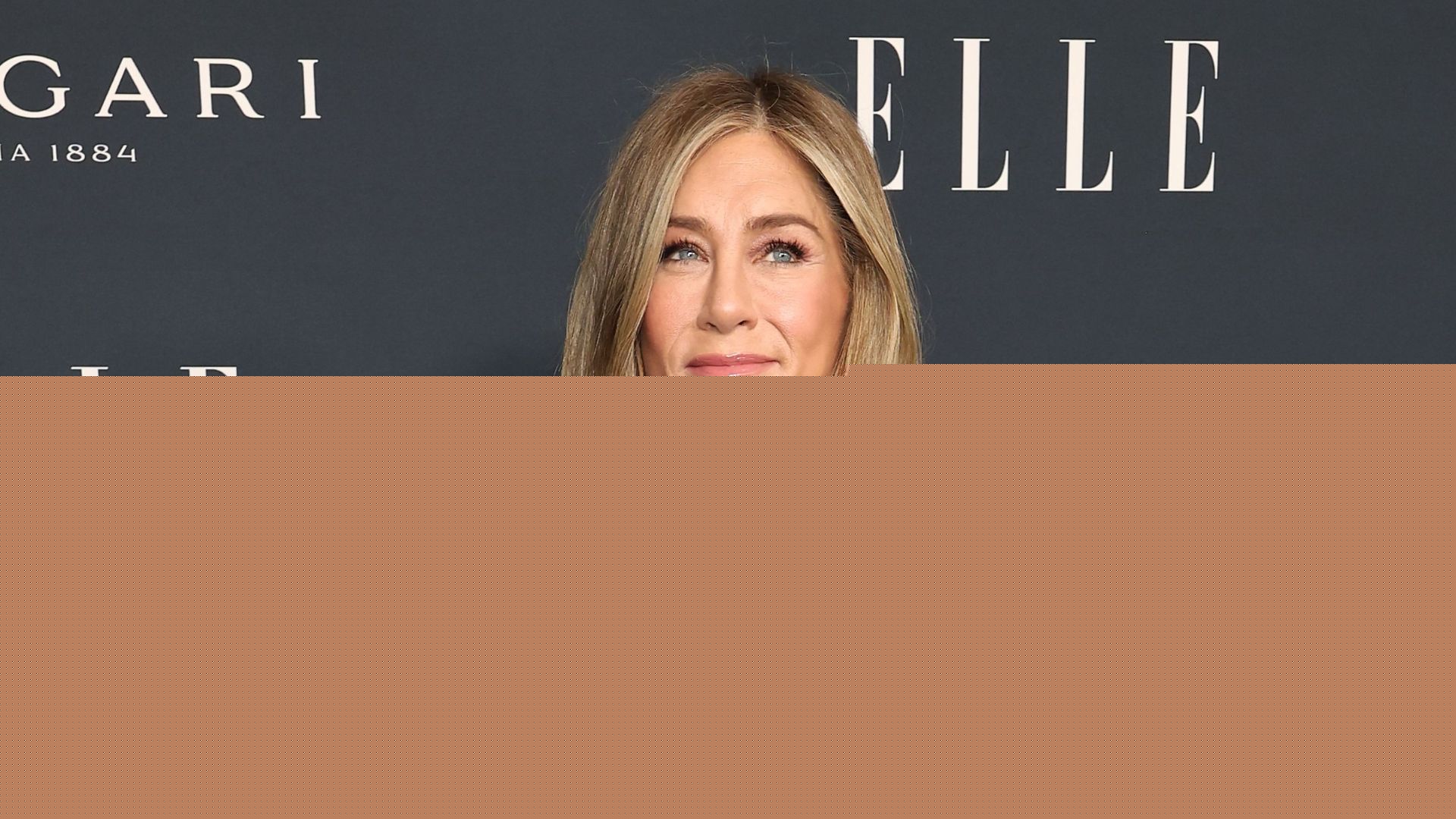 Jennifer Aniston's transitional summer outfit has one clever detail I'm copying – it solves the uncomfy heel dilemma