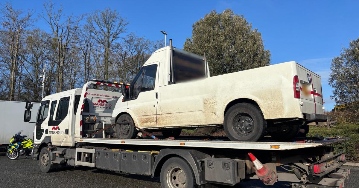 Vehicles seized and arrests made in HUGE police crackdown on M40
