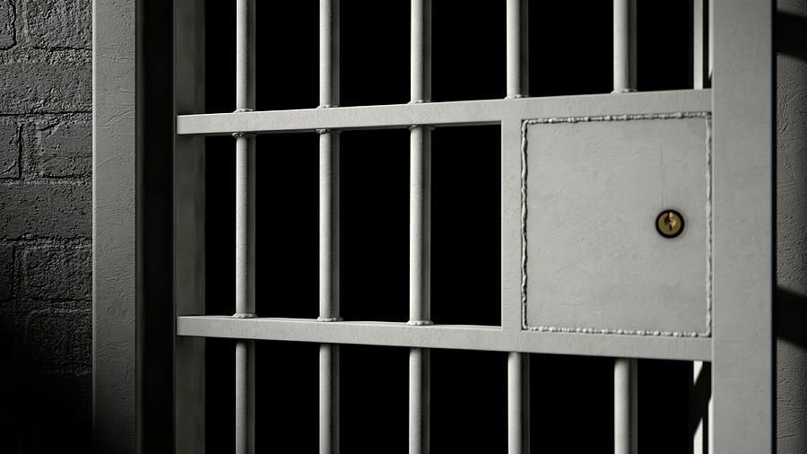 Buncrana man jailed for threatening a young man with a knife during ‘frightening’ attack