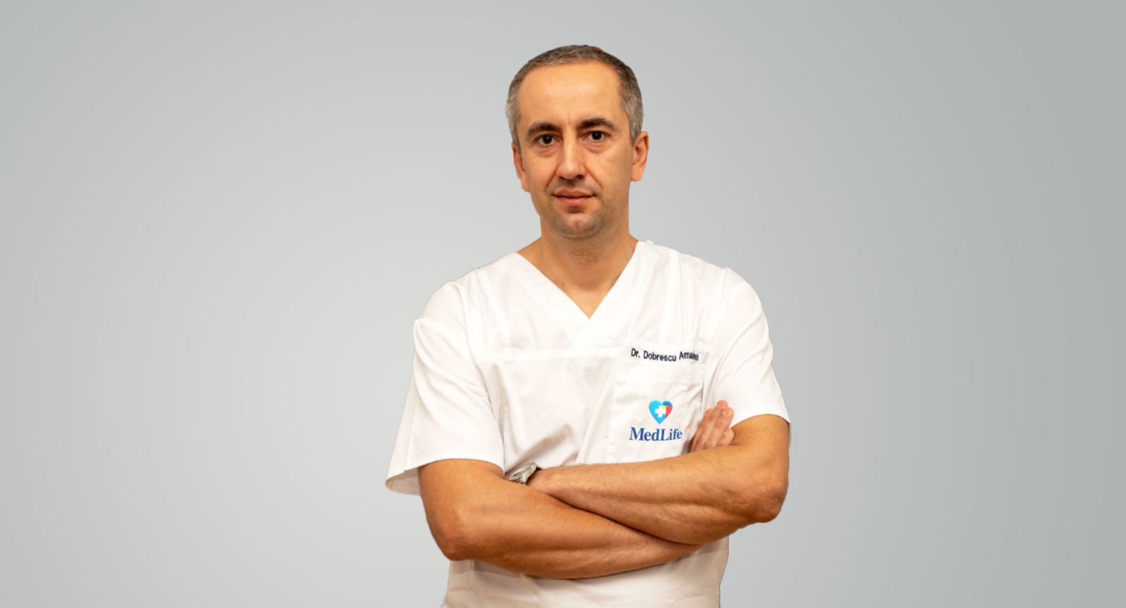 Mortalitatea prin cancer scade, cu o excepție: cancerul colorectal face tot mai multe victime la tineri. Explicațiile prof. dr. Amadeus Dobrescu, chirurg MedLife