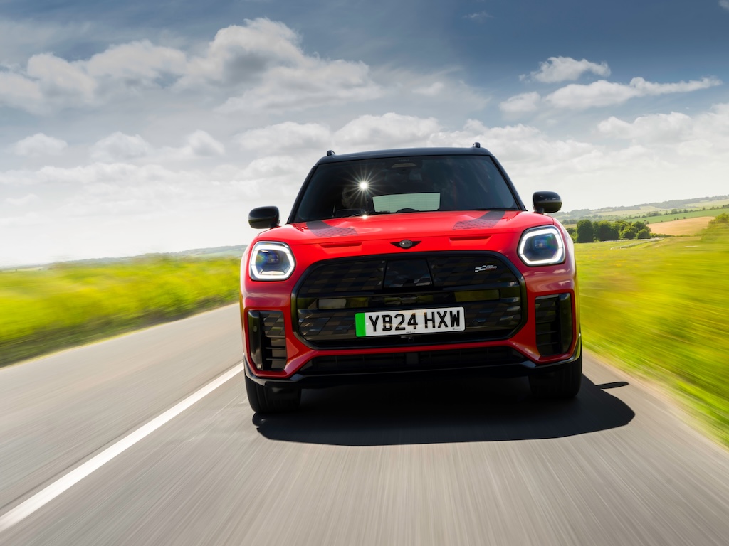 Mini Countryman Electric gets range boost to over 300 miles