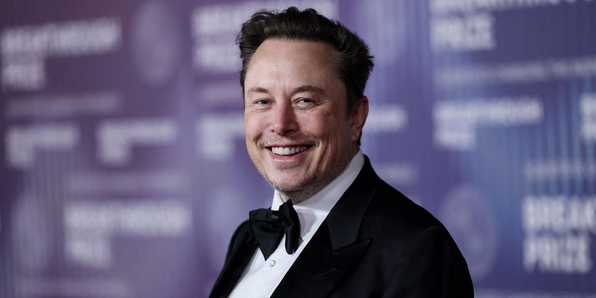 Musk bëhet personi i parë që arrin pasurinë neto prej 500 miliardë dollarësh