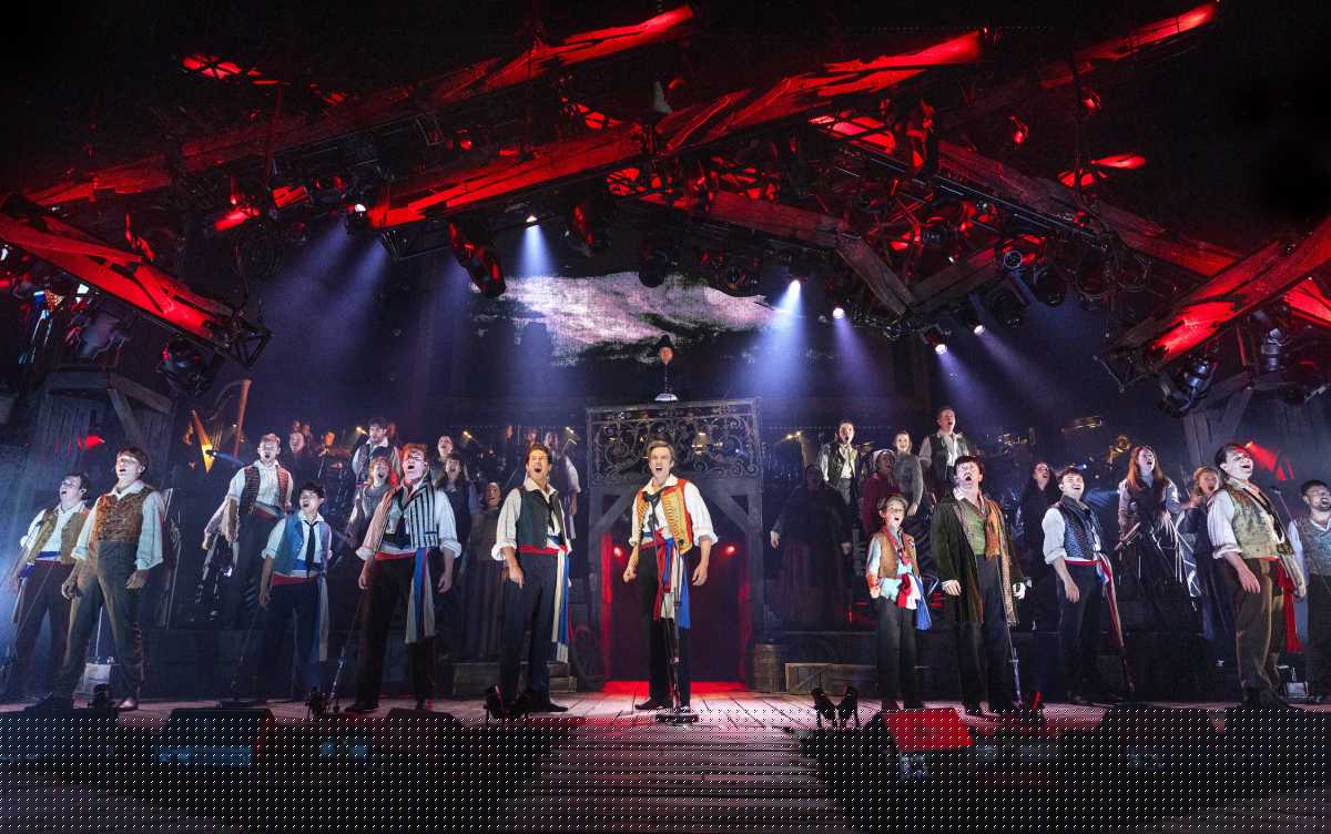 Review | ‘Les Miz’ sounds glorious in a simple, stirring concert at Radio City
