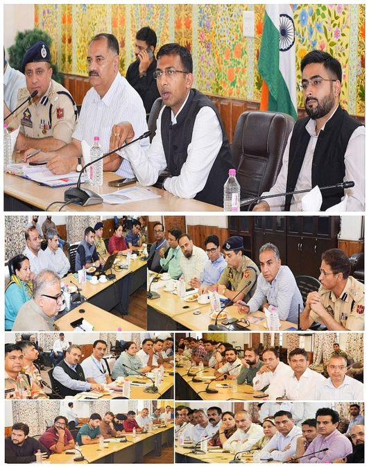 Prin Secy Culture, Div Com Kashmir review preparations for Tiranga Rally, I-Day