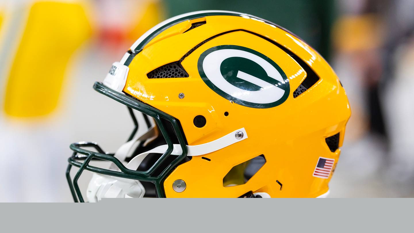 Best Green Bay Packers player to wear No. 32 is part of another team's Ring of Honor